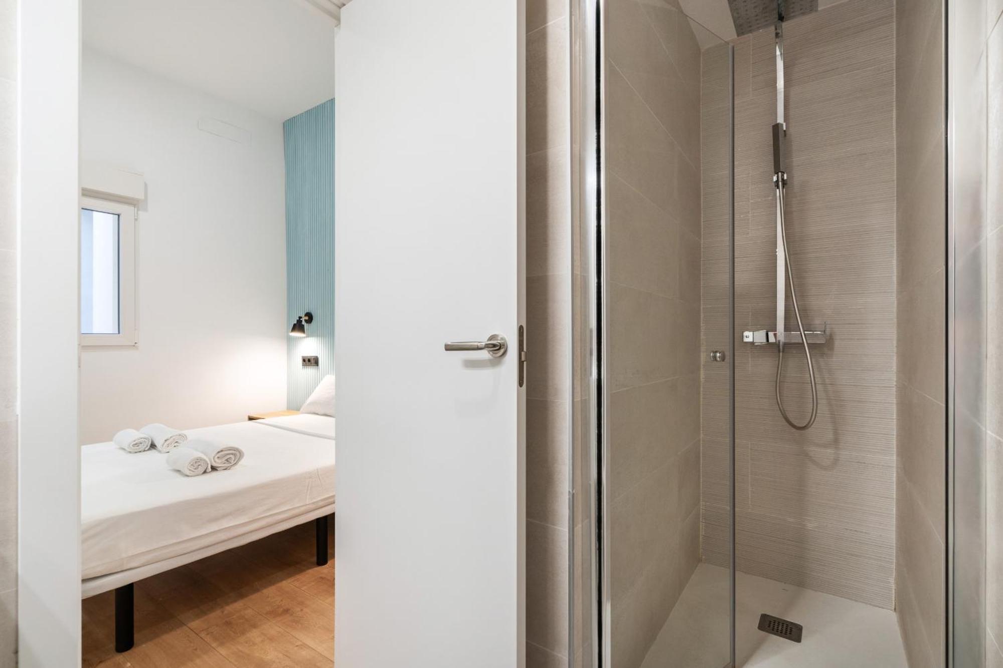 Apartamentos Reformados En Metro Pacifico Alquiler Temporal Madrid Exterior photo